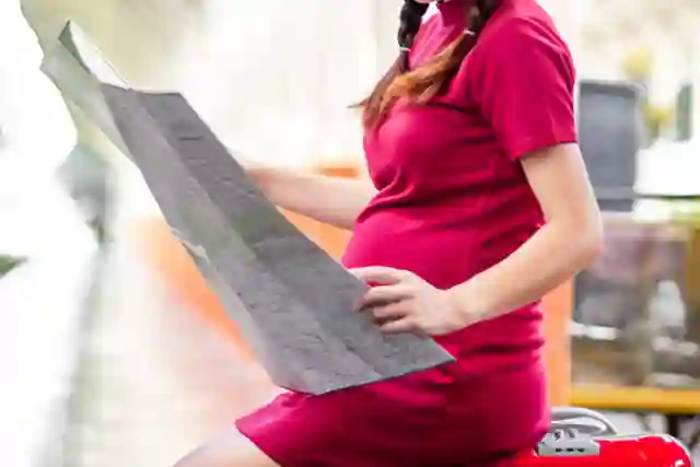 Phụ Nữ Mang Thai Có Thể Đi Máy Bay Không? 6 Điều Cần Biết