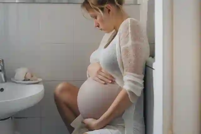 Vì Sao Mẹ Bầu Lại Đi Tiểu Nhiều? 7 Nguyên Nhân, Ảnh Hưởng