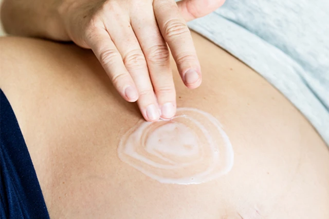 Chăm Sóc Da Cho Phụ Nữ Mang Thai: 4 Hướng Dẫn Toàn Diện