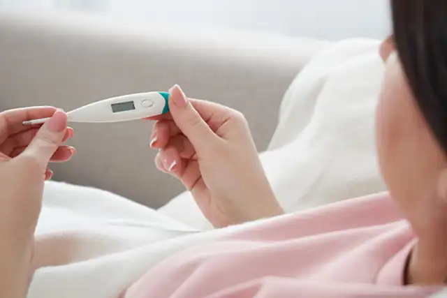 Nhiệt Độ Cơ Thể Khi Mang Thai Giai Đoạn Đầu: 3 Cách Theo Dõi