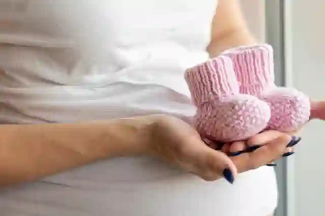 Phụ Nữ Mang Thai Có Thể Uống Rượu Không? 3 Tác Động
